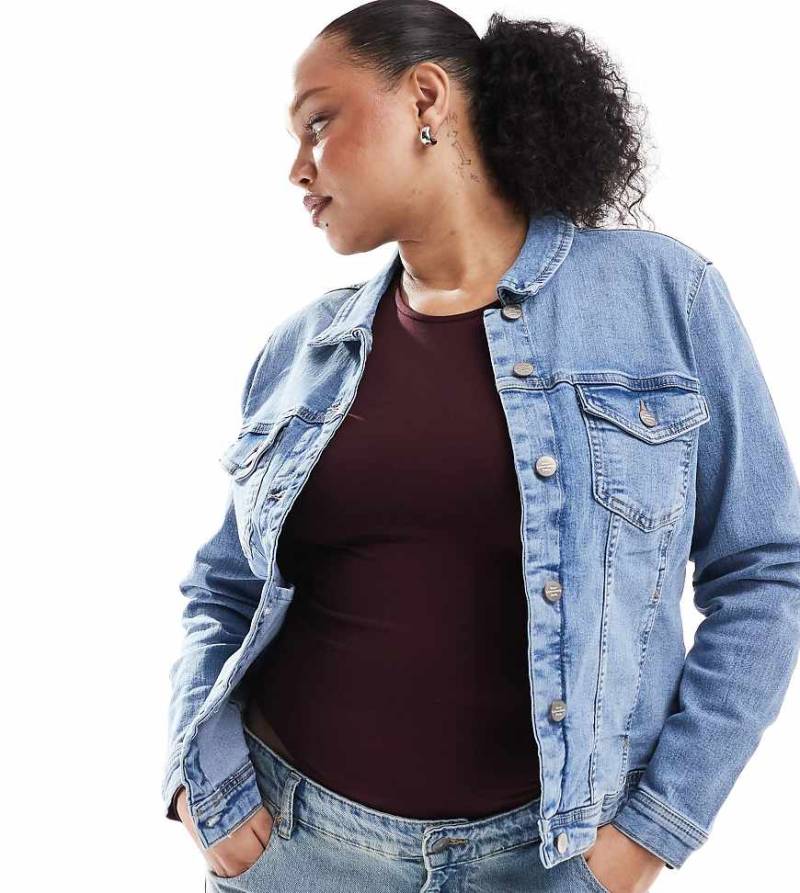 Only Curve - Jeansjacke in Hellblau von ONLY Curve