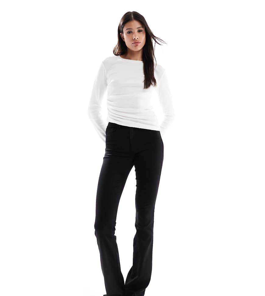 ONLY Tall - Royal - Schlagjeans in Schwarz von ONLY Tall