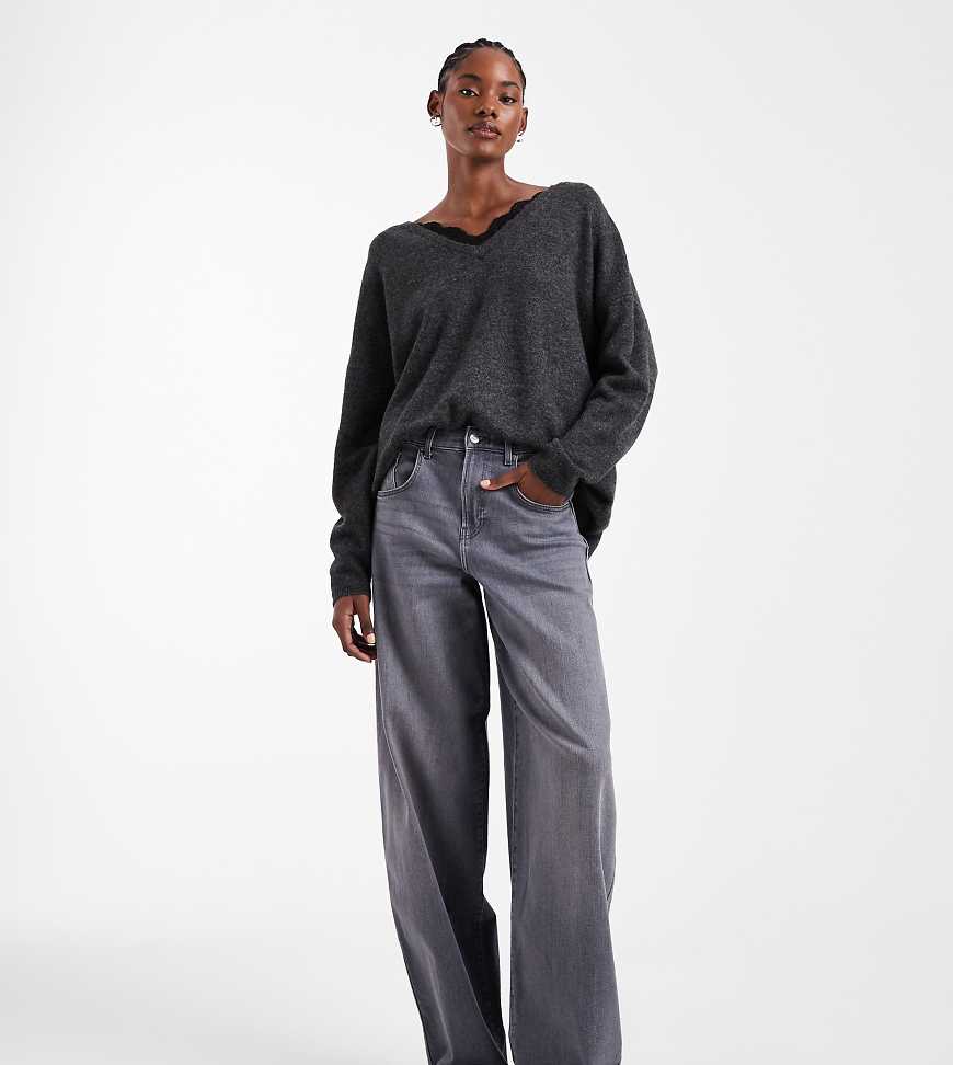 ONLY Tall - Tamy - Barrel-Jeans aus Denim in Grau von ONLY Tall