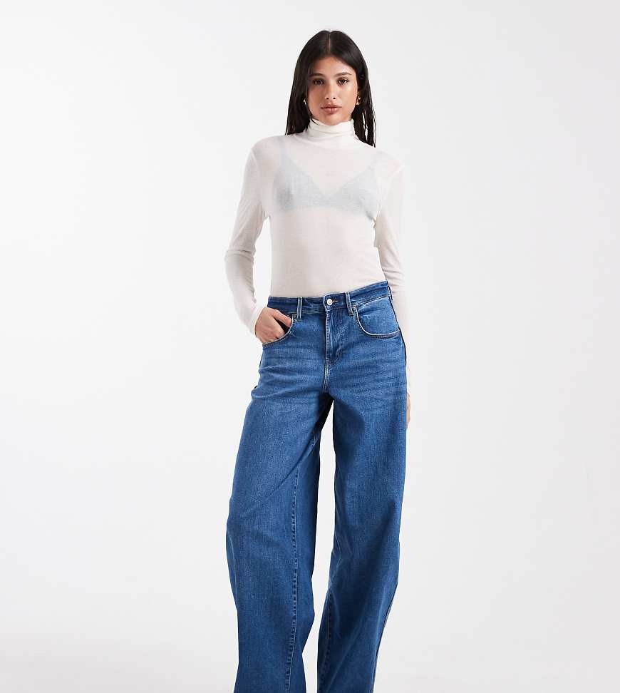 ONLY Tall - Tamy - Barrel-Jeans aus Denim in Mittelblau von ONLY Tall