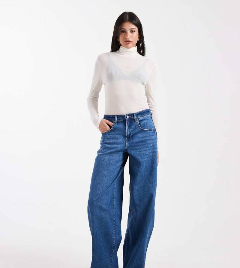 ONLY Tall - Tamy - Barrel-Jeans aus Denim in Mittelblau von ONLY Tall