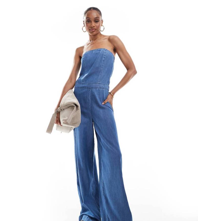 ONLY Tall - Trägerloser Jeans-Jumpsuit in mittlerer Waschung mit weitem Bein-Blau von ONLY Tall
