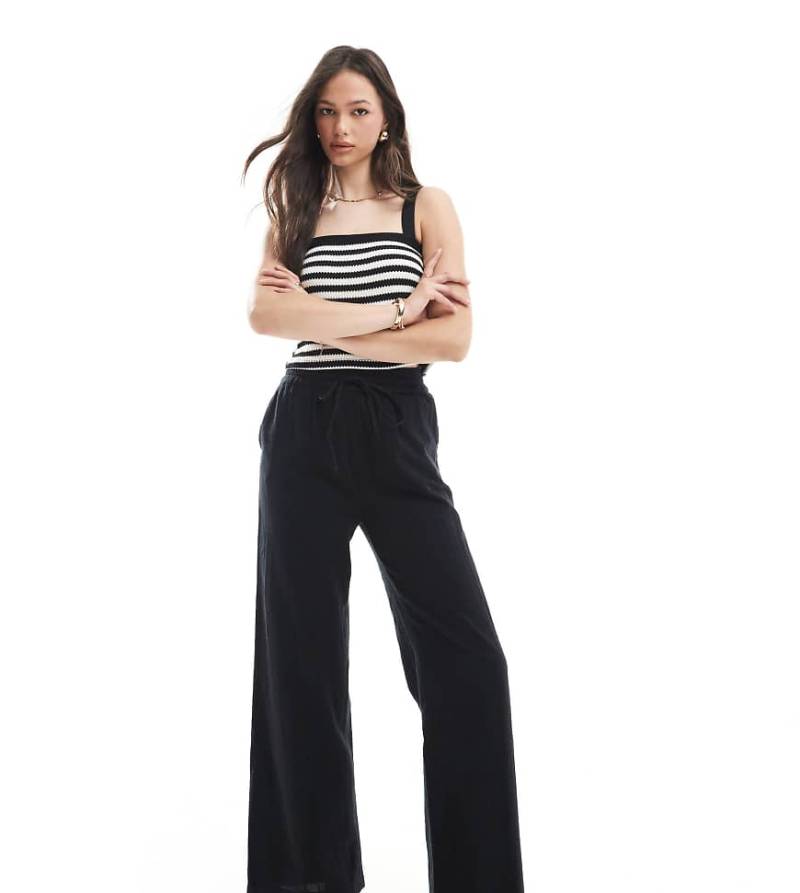 ONLY Tall - Weit geschnittene Hose in schwarzer Leinenoptik von ONLY Tall