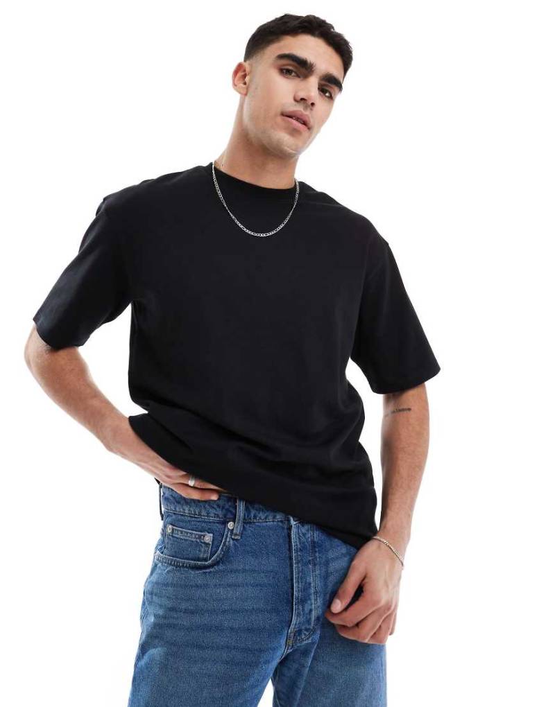ONLY & SONS - AirFlex - T-Shirt in Schwarz mit lockerem Schnitt ONLY & SONS - AirFlex - T-Shirt in Schwarz mit lockerem Schnitt von ONLY & SONS