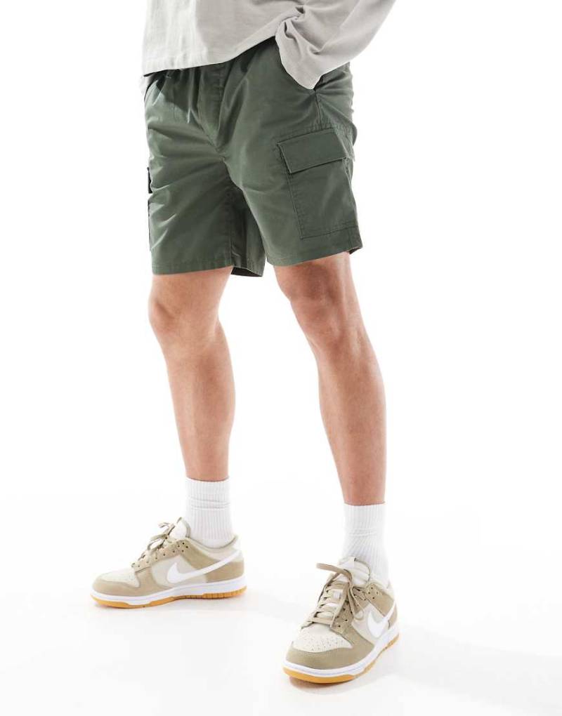 ONLY & SONS - Cargoshorts in dunklem Khaki-Grün von ONLY & SONS