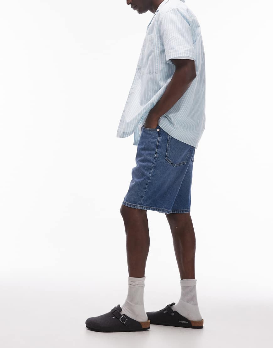 ONLY & SONS - Fade - Locker geschnittene Jeans-Shorts in mittelblauer Waschung ONLY & SONS - Fade - Locker geschnittene Jeans-Shorts in mittelblauer Waschung von ONLY & SONS