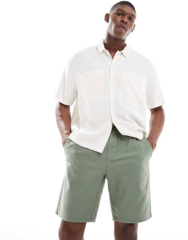 ONLY & SONS - Shorts aus Leinenmix in dunklem Salbeigrün mit Kordelzugbund von ONLY & SONS