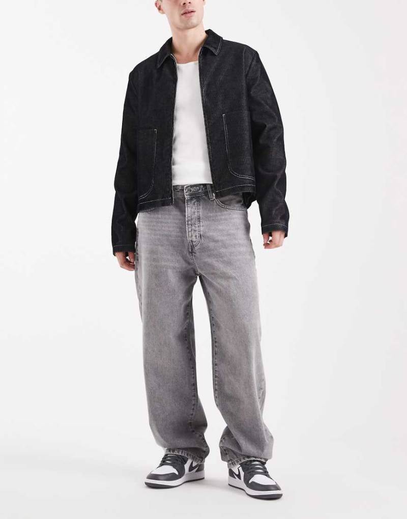 ONLY & SONS - Locker geschnittene Jeans in verblasstem Grau von ONLY & SONS
