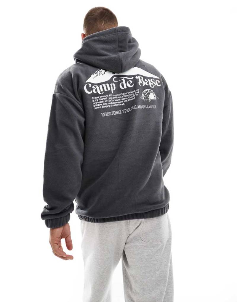 ONLY & SONS - Oversize-Kapuzenpullover aus Fleece in Grau mit Base-Camp-Rückenprint von ONLY & SONS
