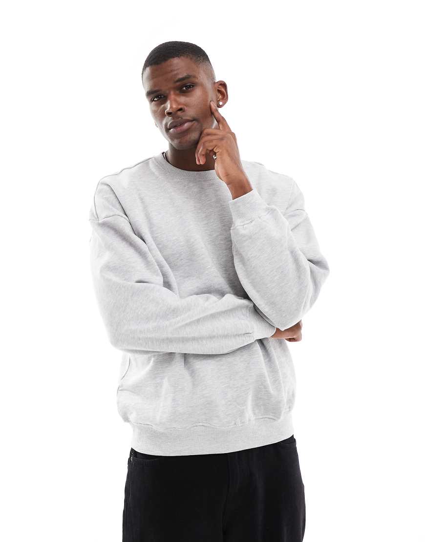 ONLY & SONS - Oversize-Sweatshirt in Hellgrau mit Rundhalsausschnitt-Schwarz ONLY & SONS - Oversize-Sweatshirt in Hellgrau mit Rundhalsausschnitt-Schwarz von ONLY & SONS