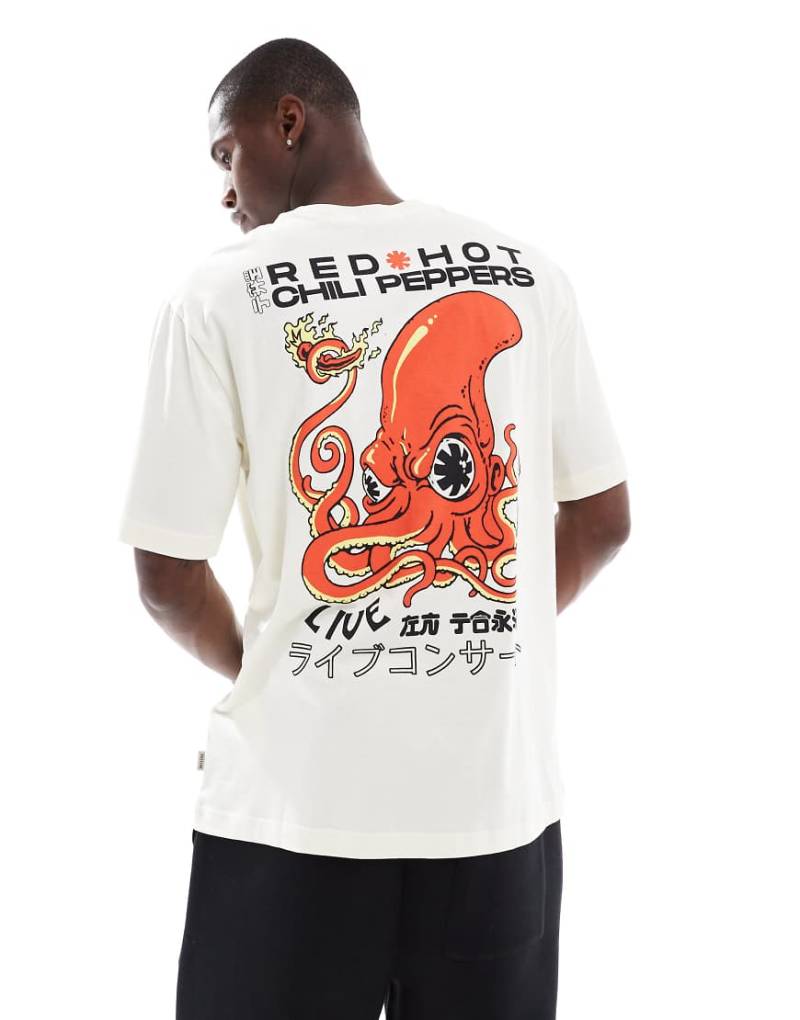 ONLY & SONS - Oversize-T-Shirt in Ecru mit „Red Hot Chilli Peppers"-Print-Weiß von ONLY & SONS