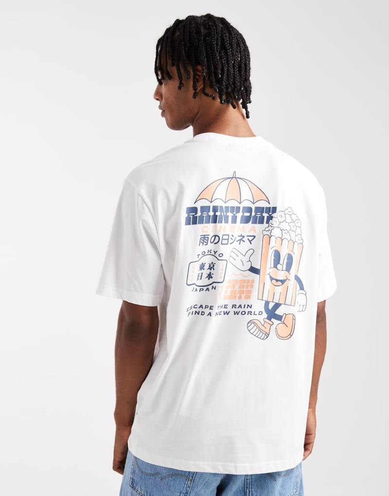 ONLY & SONS - Relaxed Fit T-Shirt in Weiß mit „Rainy Day"-Rückenprint ONLY & SONS - Relaxed Fit T-Shirt in Weiß mit „Rainy Day"-Rückenprint von ONLY & SONS