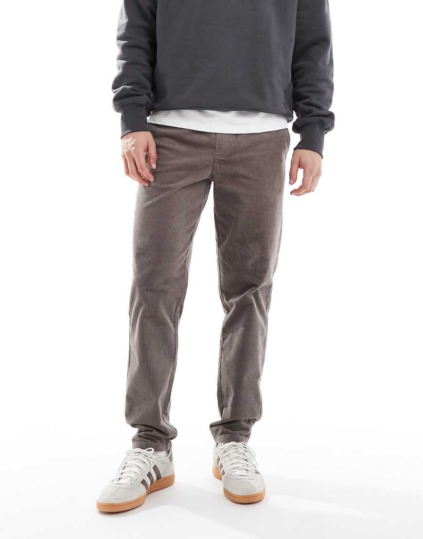 ONLY & SONS - Schmal zulaufende Cordhose in Hellbraun-Brown von ONLY & SONS