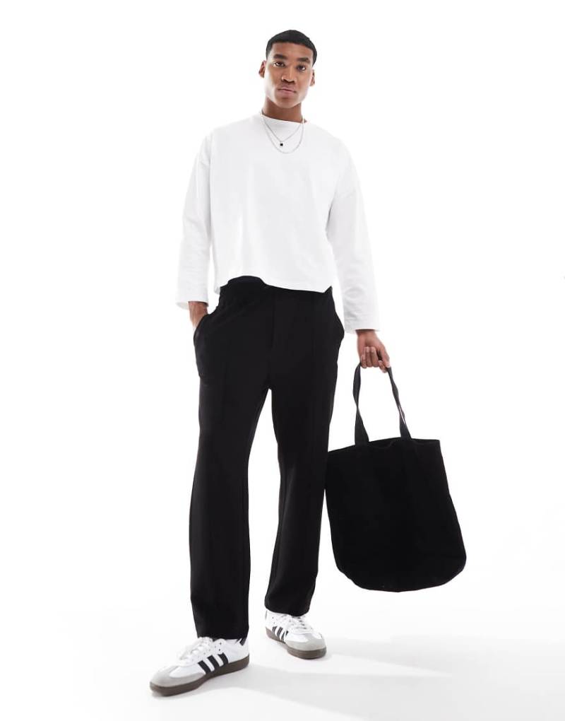 ONLY & SONS - Schmal zulaufende Jogginghose aus Strick in Schwarz mit Naht vorne von ONLY & SONS