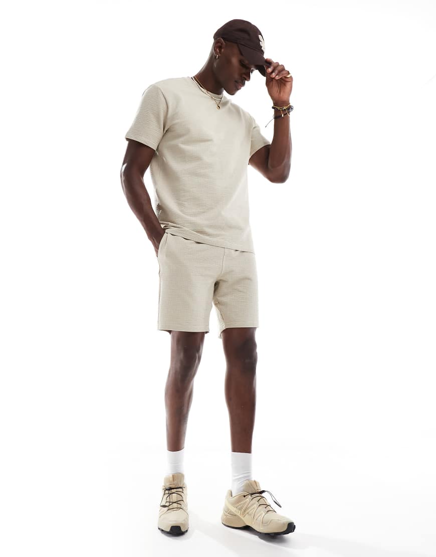 ONLY & SONS - Shorts in Cremeweiß mit Waffelstruktur, Kombiteil ONLY & SONS - Shorts in Cremeweiß mit Waffelstruktur, Kombiteil von ONLY & SONS