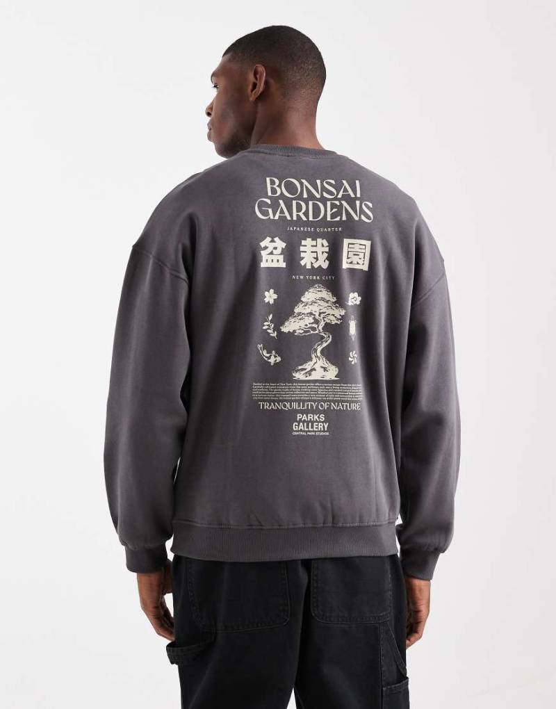 ONLY & SONS - Sweatshirt in Anthrazit mit Vintage-Passform und Bonsai-Rückenprint-Grün von ONLY & SONS