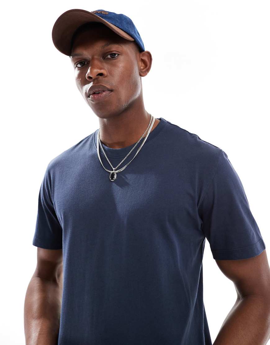 ONLY & SONS - T-Shirt in Marineblau mit normalem Schnitt von ONLY & SONS