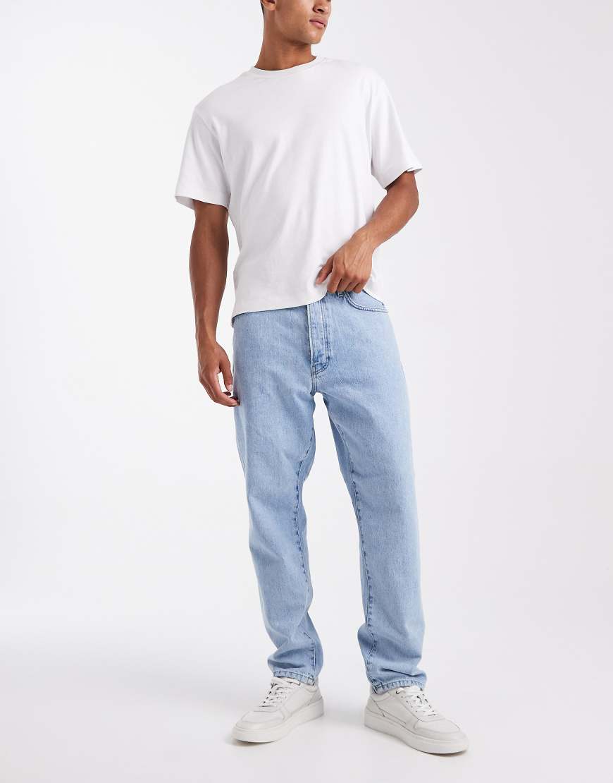 ONLY & SONS - Tye - Lässige Jeans in heller Waschung mit schmal zulaufendem Schnitt-Blau von ONLY & SONS