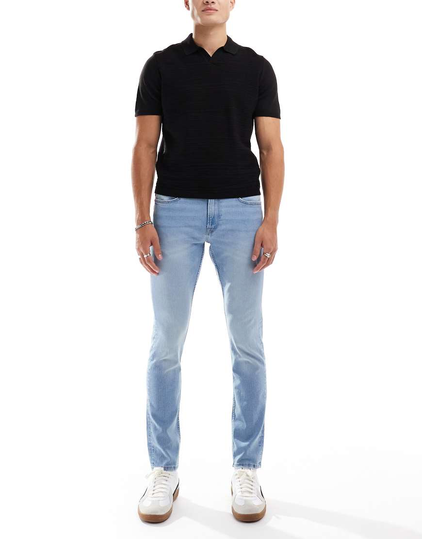 Only & Sons - Loom - Schmal geschnittene Jeans in heller Waschung-Blau von ONLY & SONS