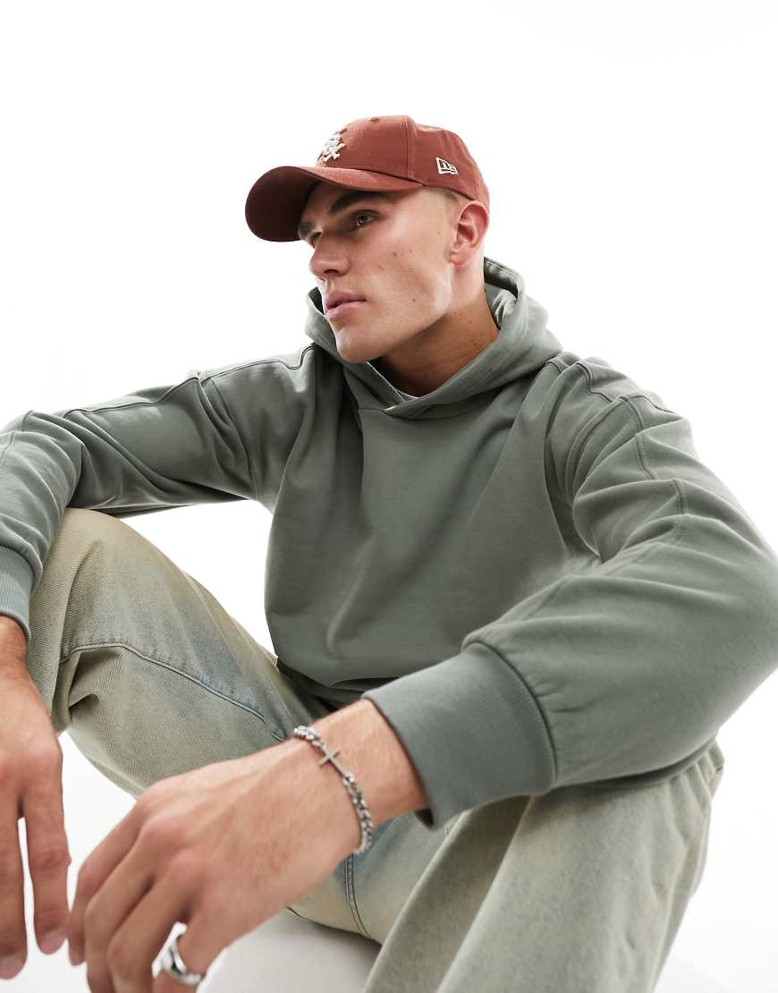 Only & Sons - Schwerer Oversize-Kapuzenpullover in Salbeigrün-Grau Only & Sons - Schwerer Oversize-Kapuzenpullover in Salbeigrün-Grau von ONLY & SONS
