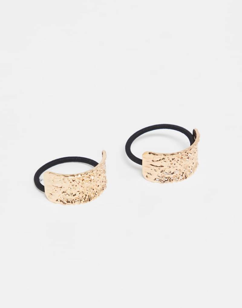 ONLY - 2er-Pack Haargummis mit strukturierter, goldfarbener Metallverzierung von ONLY