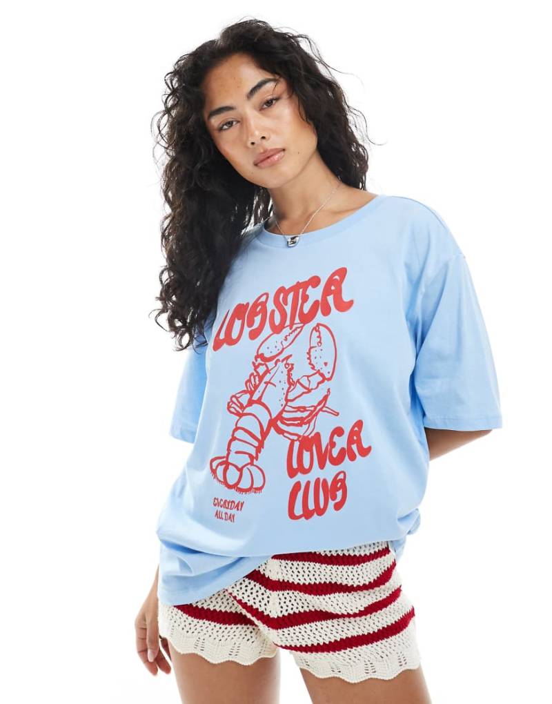 ONLY - Boyfriend-T-Shirt in Blau mit Hummer-Grafikprint von ONLY