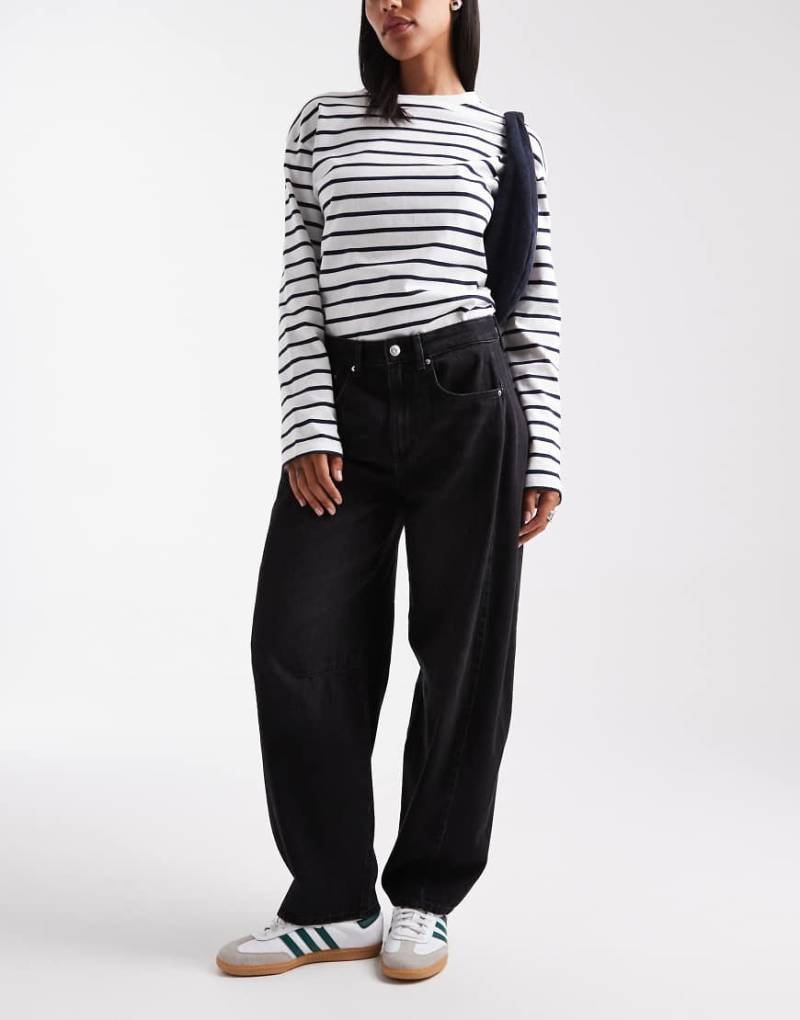 ONLY - Chara - Jeans in verwaschenem Schwarz mit hohem Bund und weitem, abgerundetem Bein von ONLY