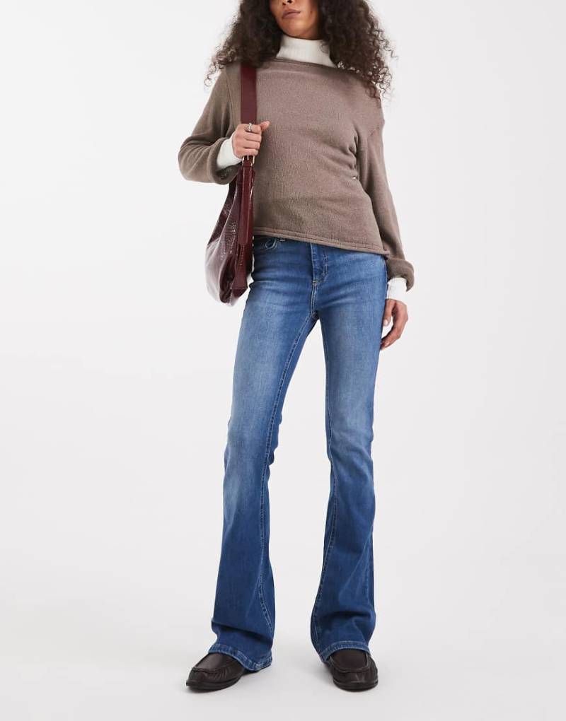 ONLY - Denim-Schlagjeans in Mittelblau ONLY - Denim-Schlagjeans in Mittelblau von ONLY