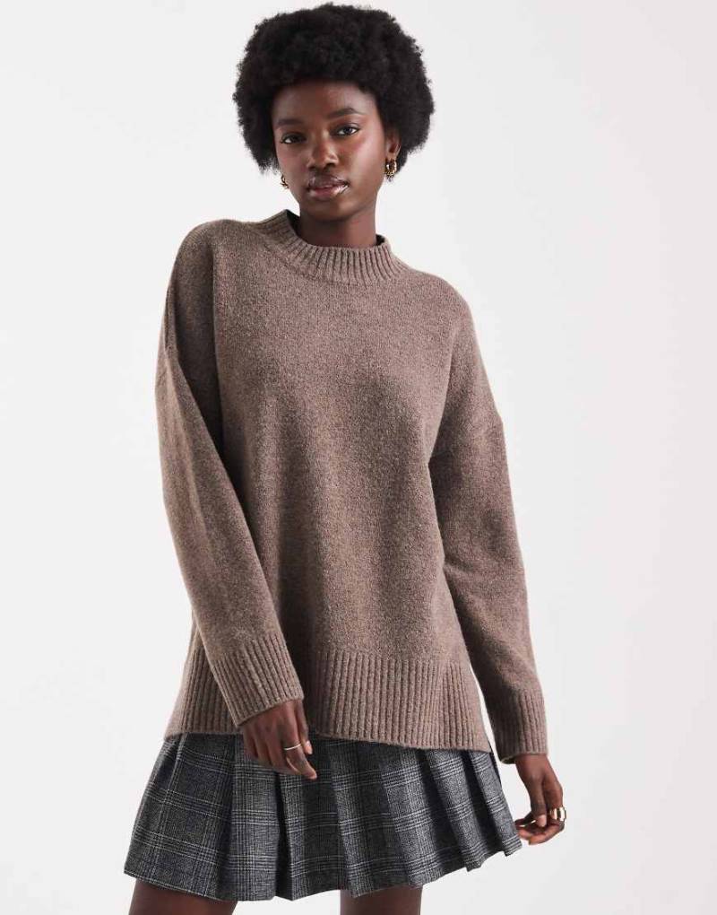 ONLY - Hochgeschlossener Oversize-Pullover in Braun-Brown von ONLY