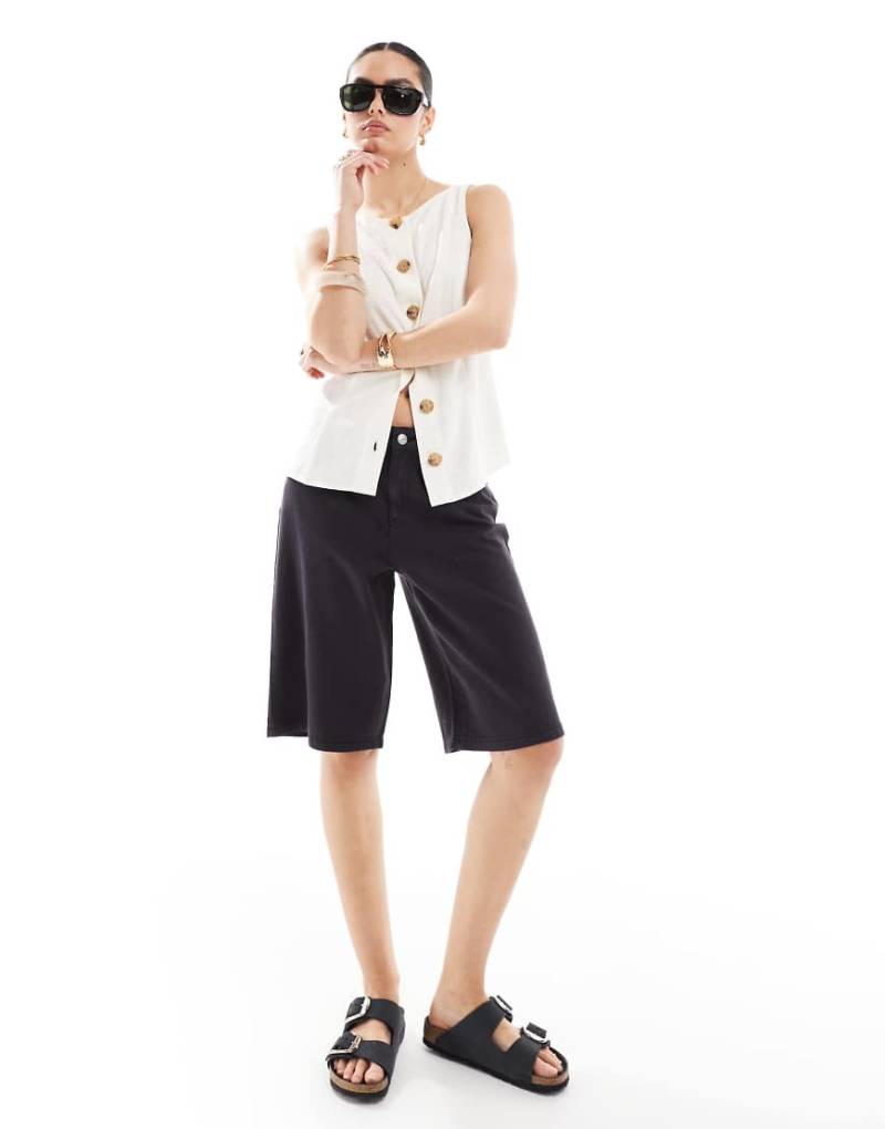 ONLY - Jeans-Jorts in schwarzer Waschung von ONLY