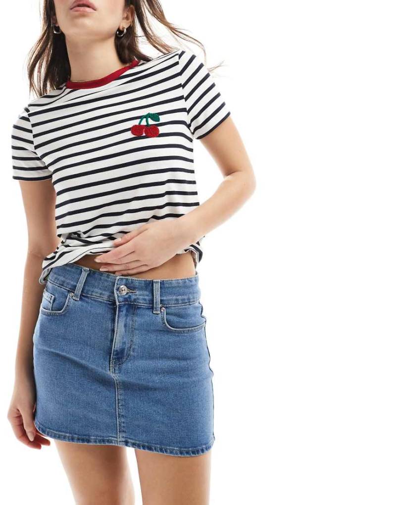 ONLY - Jeans-Minirock in Blau mit heller Waschung von ONLY