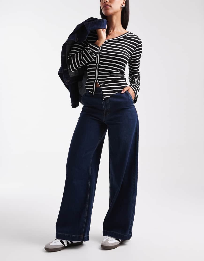 ONLY - Jeans in Dunkelblau mit besonders weitem Schnitt und mittelhohem Bund von ONLY