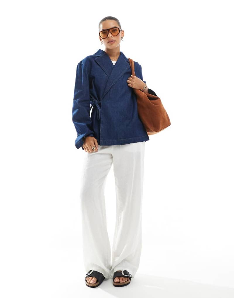 ONLY - Jeansjacke in Dunkelblau mit seitlichem Bindedetail von ONLY