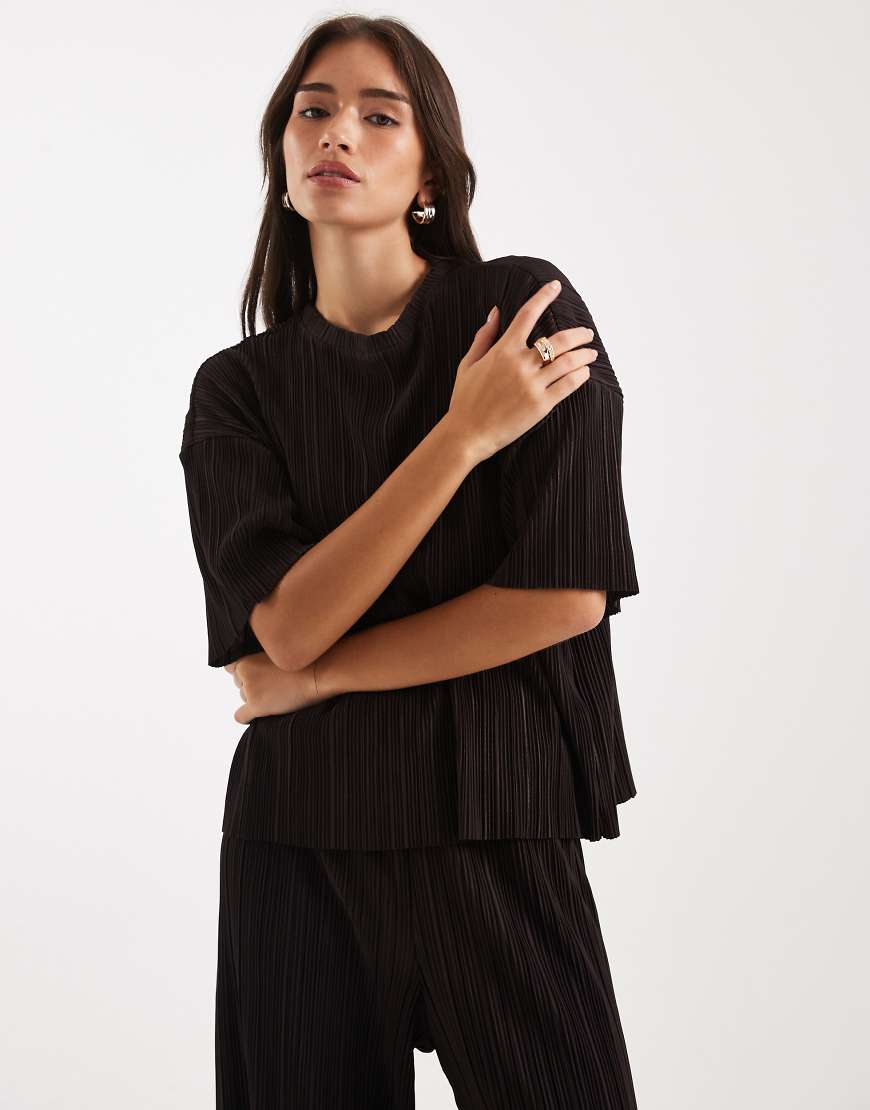 ONLY - Kastiges, plissiertes Oberteil in Schokobraun, Kombiteil-Brown von ONLY