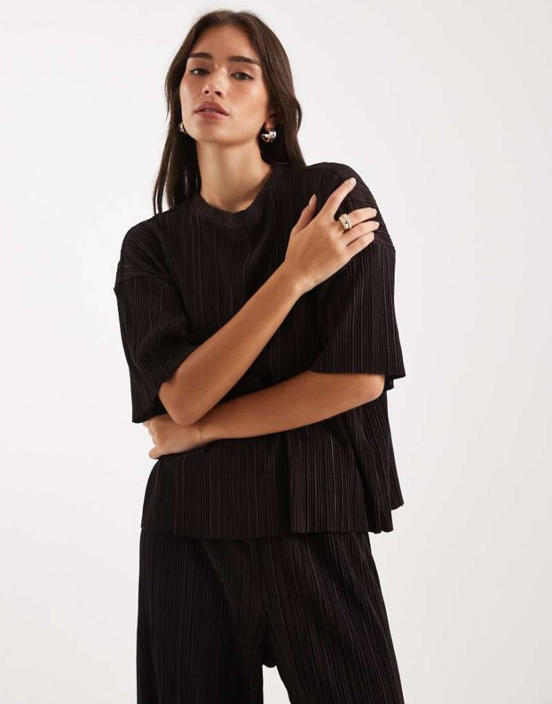 ONLY - Kastiges, plissiertes Oberteil in Schokobraun, Kombiteil-Brown von ONLY