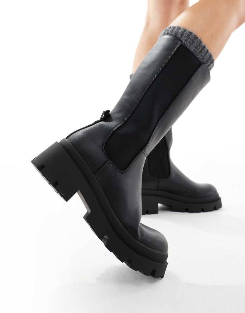 ONLY - Kunstleder-Stiefel in Schwarz mit dicker Sohle von ONLY