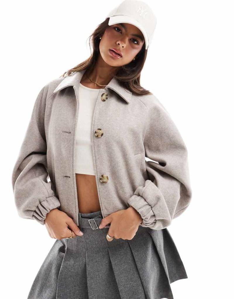 ONLY - Kurze Jacke in Taupe mit durchgängiger Knopfleiste und Kragendetail-Neutral von ONLY