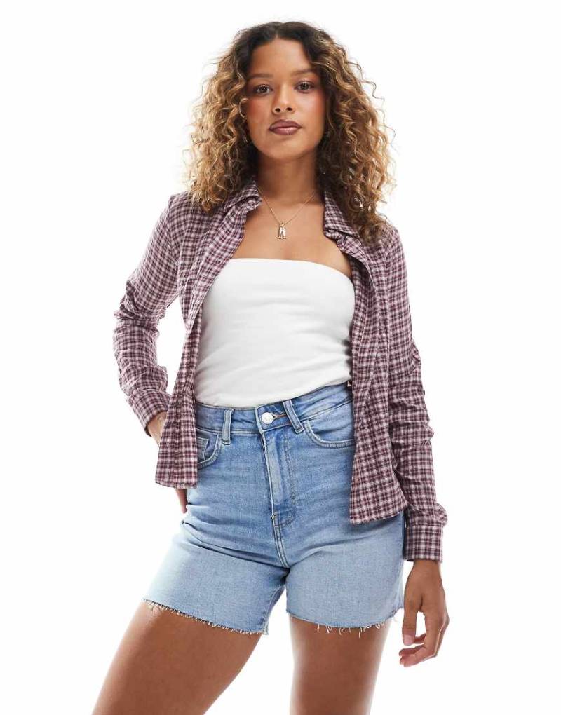 ONLY - Jeans-Shorts in hellblauer Waschung mit hohem Bund von ONLY