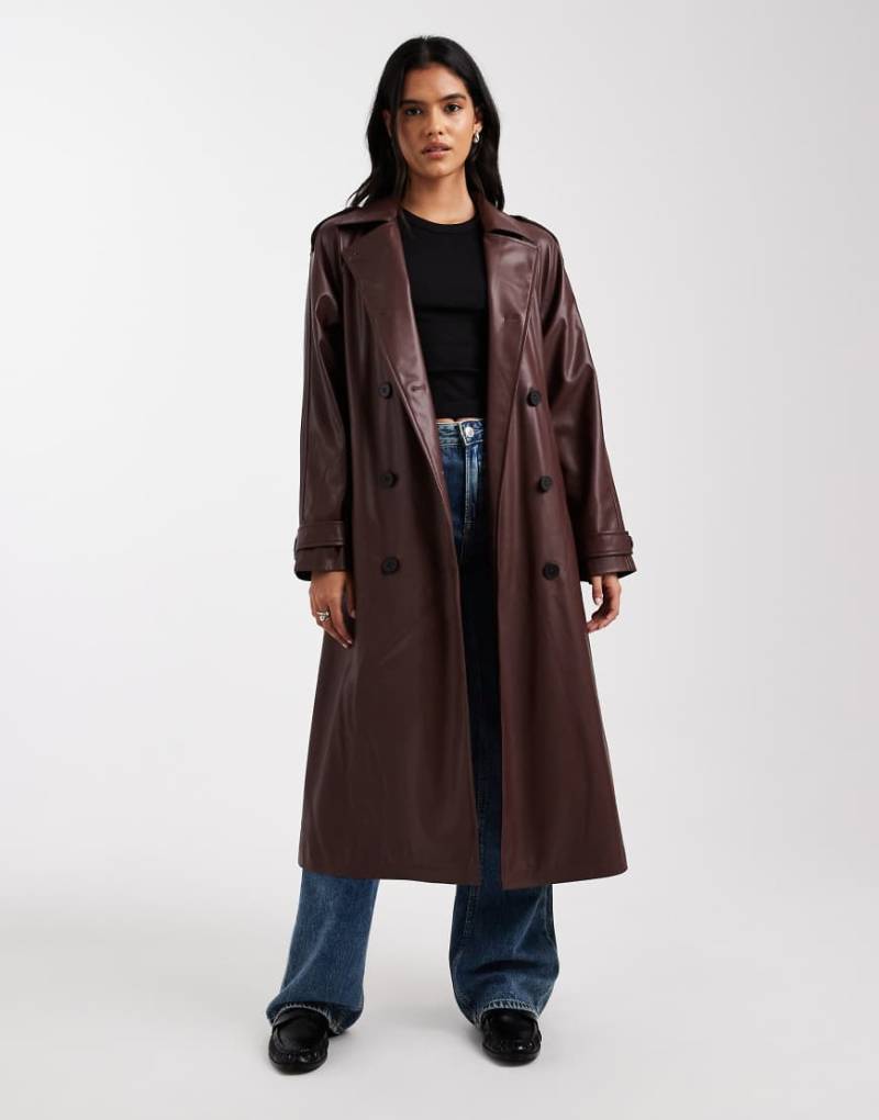 ONLY - Maxi-Trenchcoat aus Kunstleder in Schokobraun-Brown von ONLY