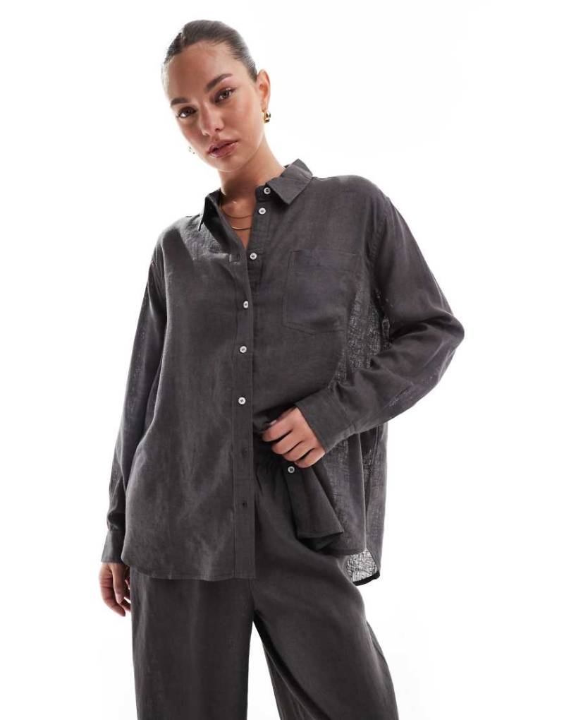 ONLY - Oversize-Hemd aus Leinenmix in Grau Kombiteil ONLY - Oversize-Hemd aus Leinenmix in Grau Kombiteil von ONLY