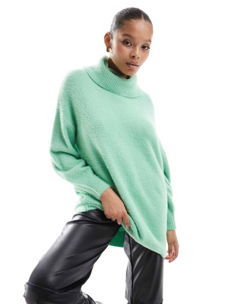 ONLY - Oversize-Rollkragenpullover in Grün von ONLY