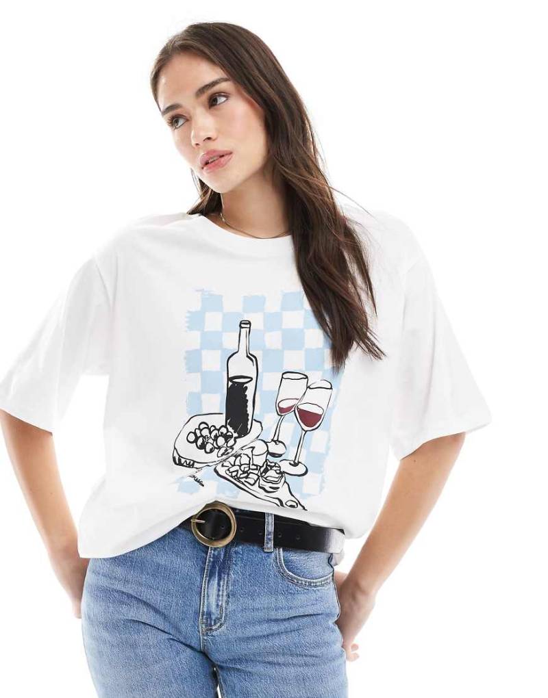 ONLY - Oversize-T-Shirt in Weiß mit Weinglas-Grafikprint von ONLY