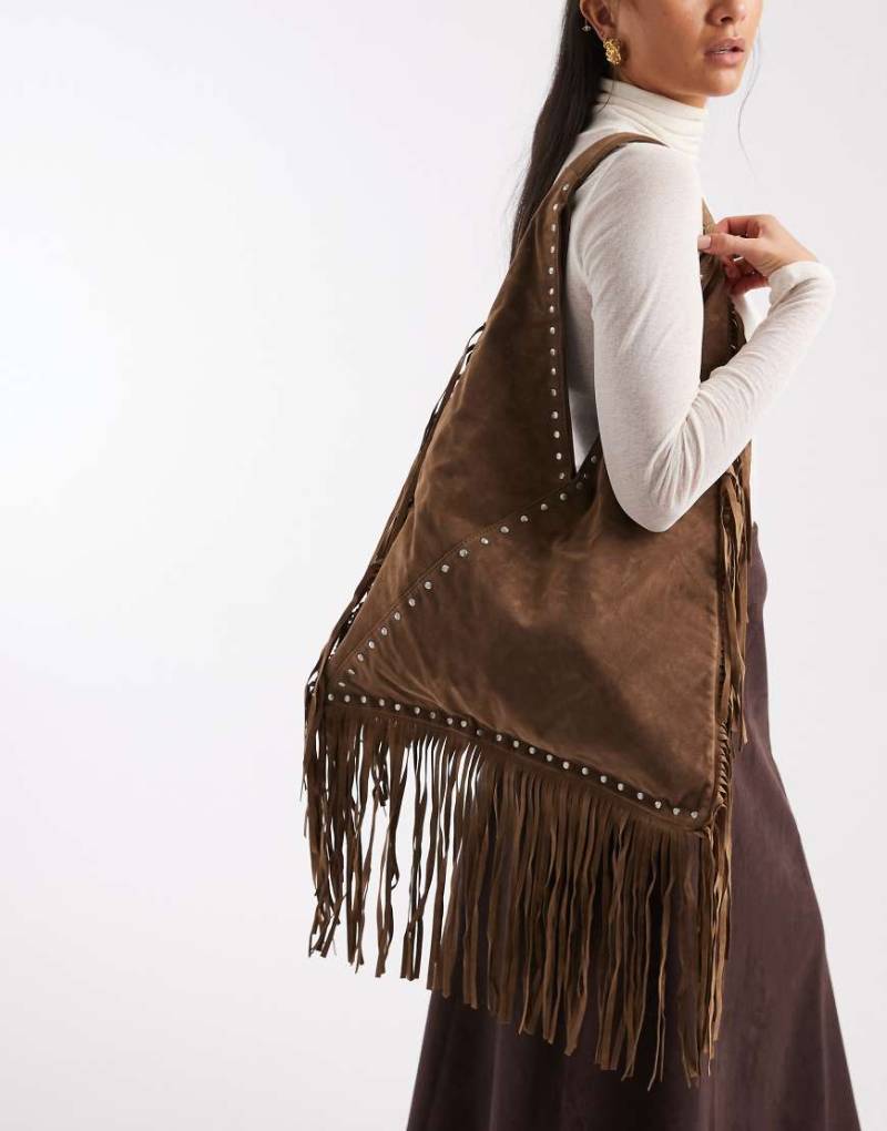 ONLY - Schultertasche aus Wildlederimitat in Braun mit Fransen-Brown von ONLY