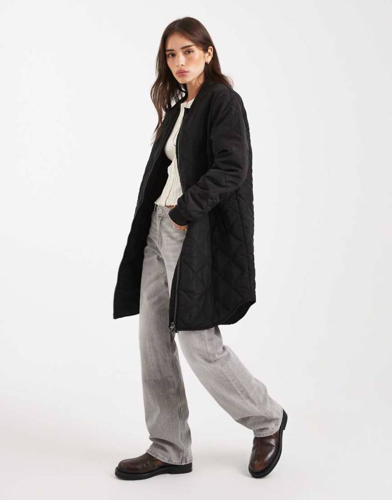 ONLY - Steppmantel in Schwarz von ONLY