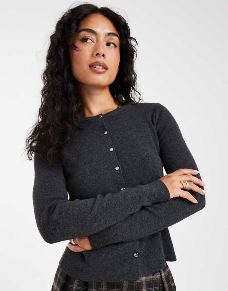 ONLY - Strickjacke aus kompaktem Strick in Anthrazit-Grau von ONLY