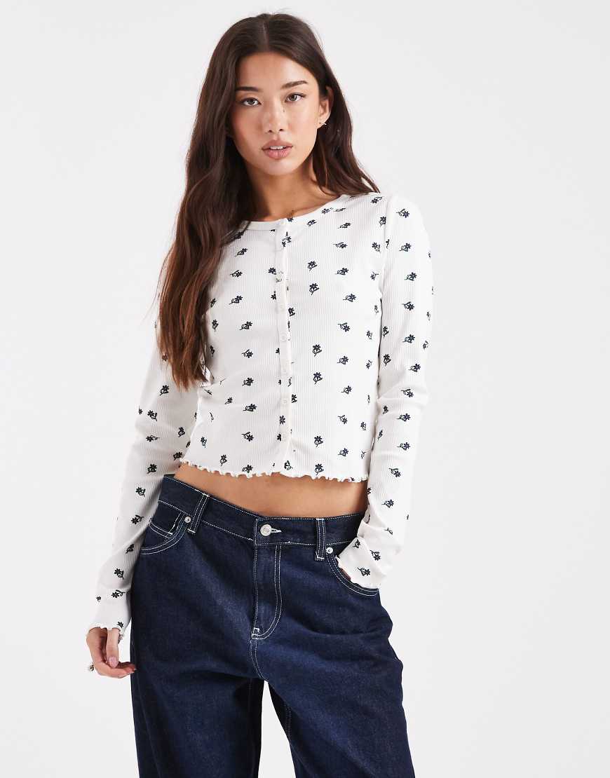 ONLY - Strickjacke in Weiß mit Blumenmuster von ONLY
