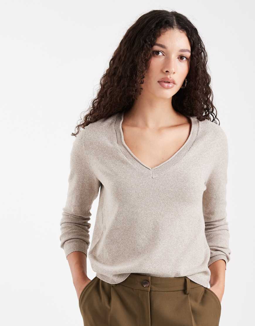 ONLY - Strickoberteil in Dunkelbeige mit V-Ausschnitt-Neutral von ONLY