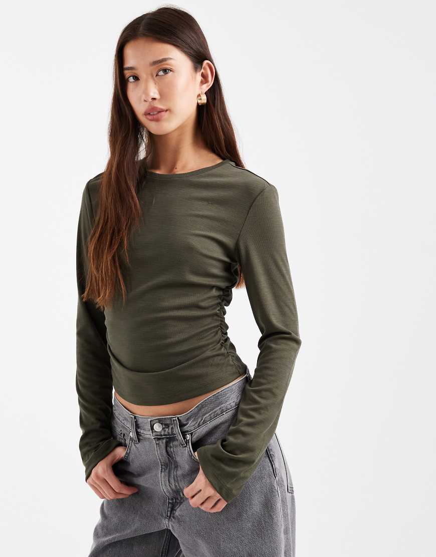 ONLY - Strukturiertes Oberteil in Grün mit gerafftem Detail von ONLY