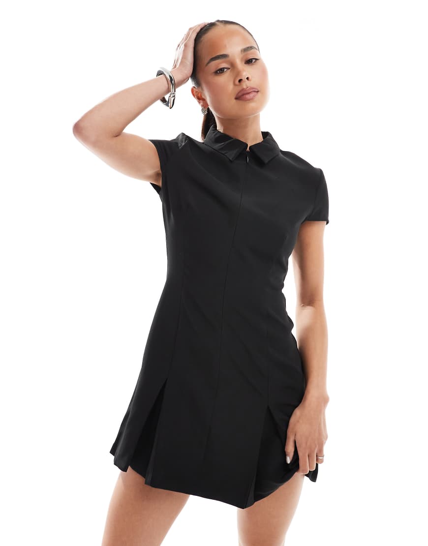 ONLY - Strukturiertes Tenniskleid in Schwarz von ONLY