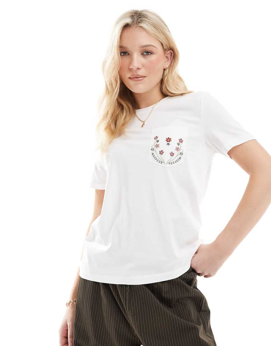 ONLY - T-Shirt in Weiß mit Blumenstickerei von ONLY